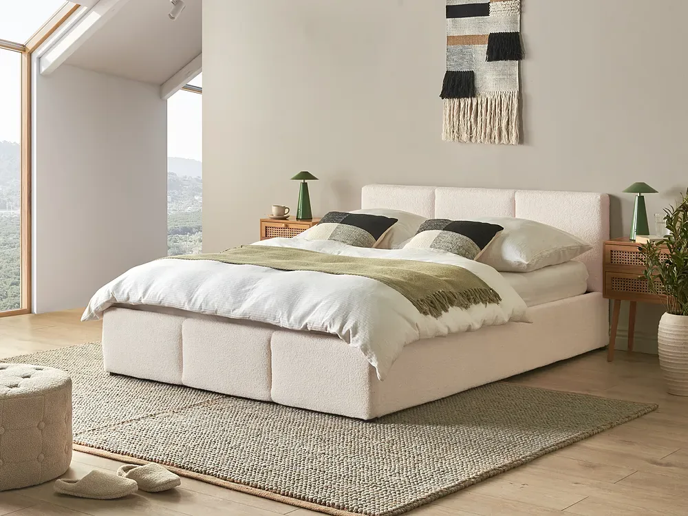 BOUSSE bed in een slaapkamer